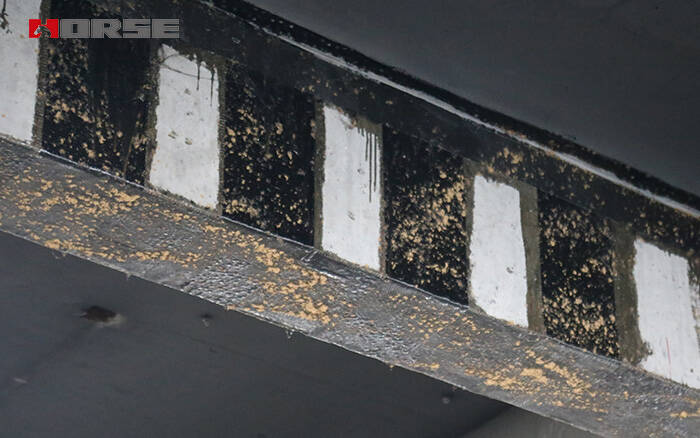 Beams Wrapped with CFRP Fabric Beams Wrapped with CFRP Fabric