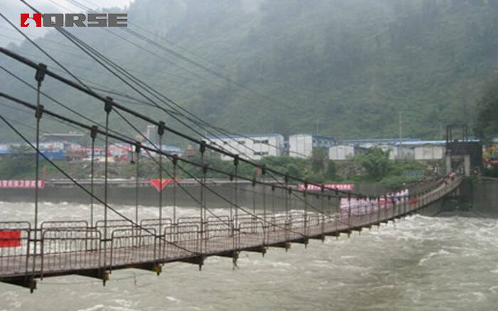 Seismic retrofit of bridges with carbon fiber reinforced polymer Seismic retrofit of bridges with carbon fiber reinforced polymer