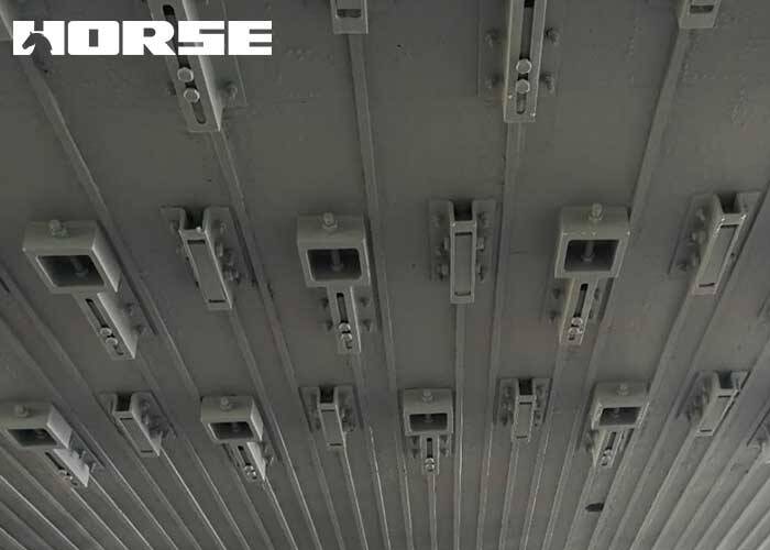 Prestressed Carbon Fiber Plates are Stretched to Reinforce Damaged Bridge Prestressed Carbon Fiber Plates are Stretched to Reinforce Damaged Bridge